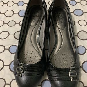 COPY - Black Low Ballet Style Shoes with Buckles 💚